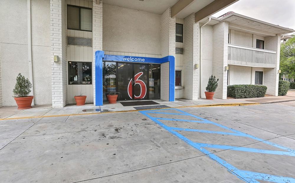 Motel 6-Addison, Tx - Dallas Extérieur photo